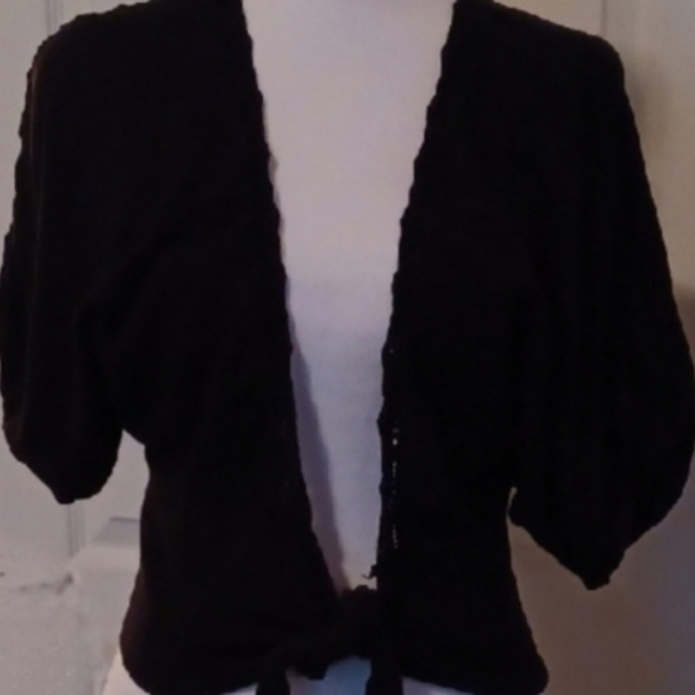 -- Elegant  Guess Black Women's Sweater Size Small